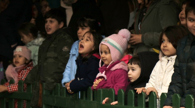Ramazan Akşamları Büyükşehir’le Çok Keyifli: Hacivat Karagöz Sahnedeydi