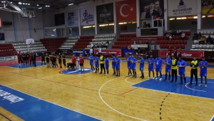 Büyükşehir Hentbol İzmir'den Galibiyetle Dönüyor