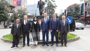 Hendek’te 23 Nisan Törenle Kutlandı