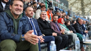 Başkan Yüce’den Sakaryaspor'a Tebrik Mesajı