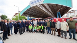 Başkan Yüce Çarşı-Pazarda Vatandaşla Birlikte