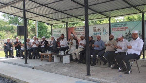 Ferizli'de Arefe Günü Etkinliği: Mezarlıkta Manevi Buluşma ve Birlik Ruhu