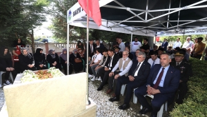 Yüce Destanın Yıldönümünde Şehit Polisin Kabrinde: “Bu Vatanın Evlatları 7 Yıl Önce Bugün Hainlere Büyük Bir Ders Verdi”