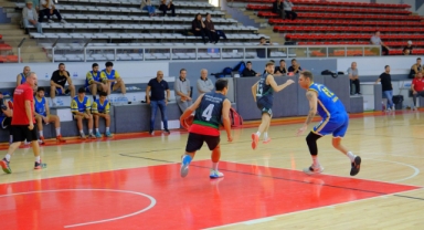 Büyükşehir Basketboldan Sezon Öncesi Rakiplerine Gözdağı: 74-61