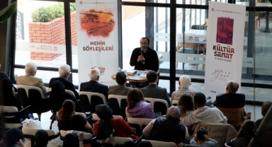 Yazar Zeki Bulduk Sanat Dostlarıyla Nehir Çikolata’da Buluştu