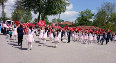 Budaklar’da Bayram Coşkusu