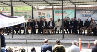 Ferizli'de Geleneksel Arefe Günü Dua Programı Gerçekleştirildi
