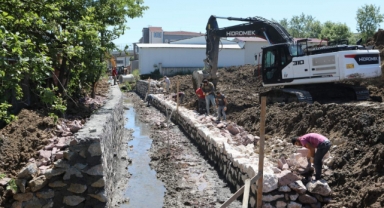 Arifbey Deresi Islah Çalışmaları Devam Ediyor