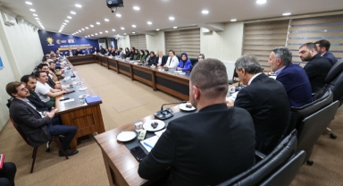 Başkan Alemdar Ak Parti Yönetimiyle Buluştu, Yeni Dönemin İpuçlarını Paylaştı