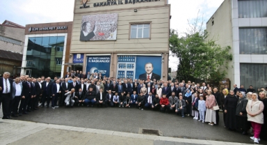 AK Parti Sakarya’da Geleneksel Bayramlaşma!