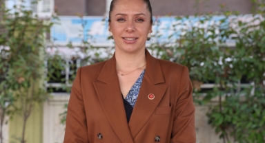 Erkeklere Taş Çıkarıyor