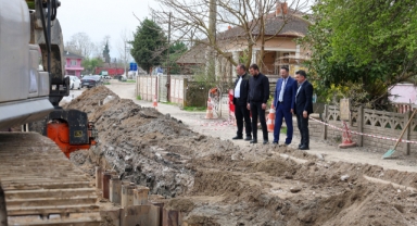 Söğütlü’nün 25 kilometrelik güçlü altyapı ağı ilmek ilmek işleniyor