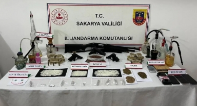 Jandarmadan Uyuşturucu Ve Silah Kaçakçılığı Operasyonu: 2 Tutuklama