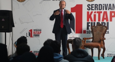 Serdivan Kitap Fuarı'nda Okur ve Yazar Buluşmaları