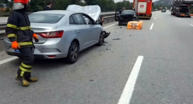 Anadolu Otoyolu’na Düşen Köpük Zincirleme Kazaya Sebep Oldu: 3 Yaralı