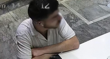 Yakalanacağını Anlayınca Altınları Bırakıp Kaçtı