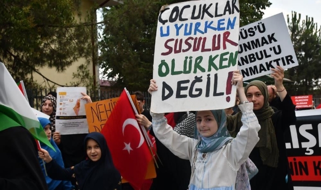Filistin Ve Doğu Türkistan İçin Tek Yürek Oldular