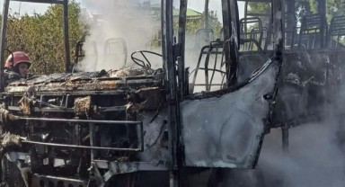 Sakarya’da İşçi Servisi Alev Topuna Döndü