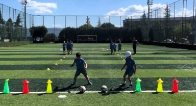 SUBÜ Yaz Spor Okulları Devam Ediyor