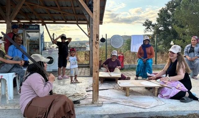 Çocukların Eğitimi Ve Sağlığı İçin Sahadaydılar