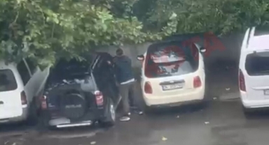 Serdivan'da Sesler Yükseldi: Kadına Şiddet Uygulayıp Araca Bindirdi!