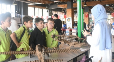 Ortaokul ve Lise Öğrencileri SAU'de Deneylerle Bilimi Keşfetti