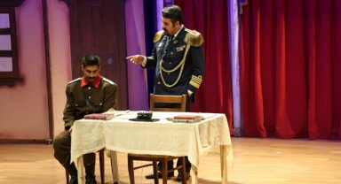 Sakarya’da Tiyatro Perdesine Görkemli Açılış