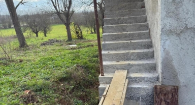 Merdivenden Düşen Şahıs Yaralandı