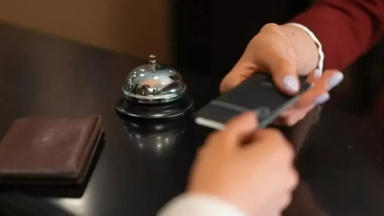 Otellerde Yeni Dönem! Resepsiyona Kimlik Bırakma Devri Bitti