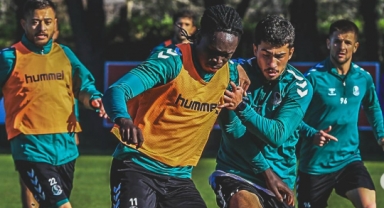 Sakaryaspor’da Eksikler Can Sıkıyor