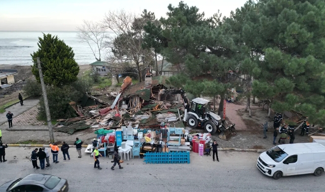 Karasu’da Riskli Alanlar Yıkılıyor!