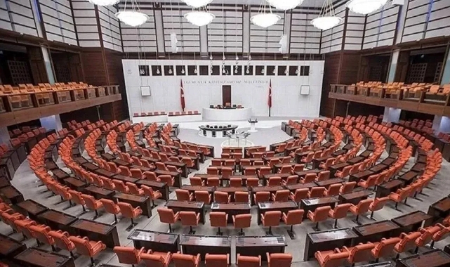 Doğum İzni Uzuyor, 15 Yaş Altına Sosyal Medya Yasağı Geliyor