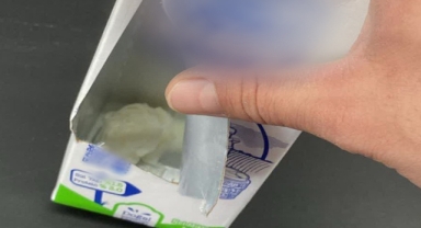 Marketten Aldığı Sütün İçinden Bakın Ne Çıktı!