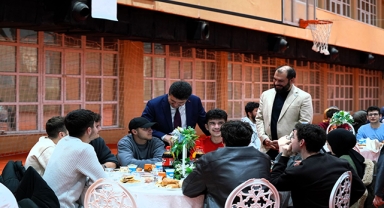 SUBÜ’lü Öğrenciler İftar Sofralarını Paylaştı