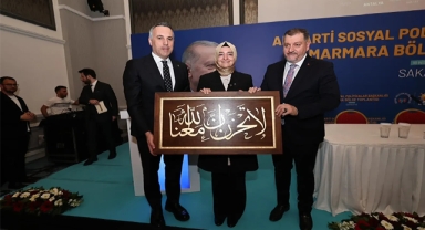 AK Parti Marmara Bölge Toplantısı Gerçekleşti