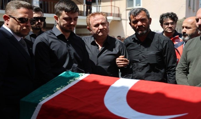 Okul Saldırısında Ölenler Son Yolculuğuna Uğurlanıyor