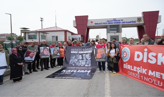 7 Kişinin Öldüğü Fabrika Yangını Faciasında 3 Kişi Tahliye Edildi