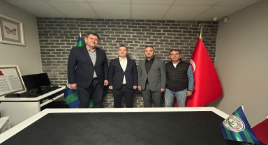 AK Parti Erenler Yönetiminden Rizeliler Derneği’ne Ziyaret