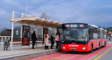 Sakarya’da Metrobüsle 1 Yıl: Rekor Üstüne Rekor Kırdı….