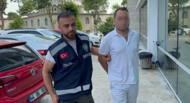 Balkondan Eve Girmek İsteyen Koca KADES’le Yakalandı