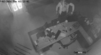 Camı Kırarak İçeri Giren Hırsız DMD Hastası Çocuğun Yardım Kumbarasındaki Paraları Çaldı