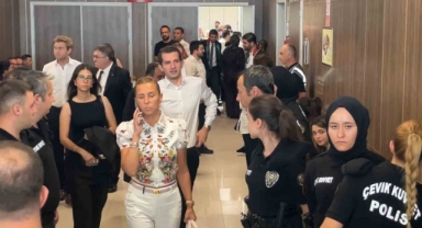CHP’li Bursa Büyükşehir Belediye Başkanı Mustafa Bozbey’in Yargılandığı Duruşmaya Ara Verildi