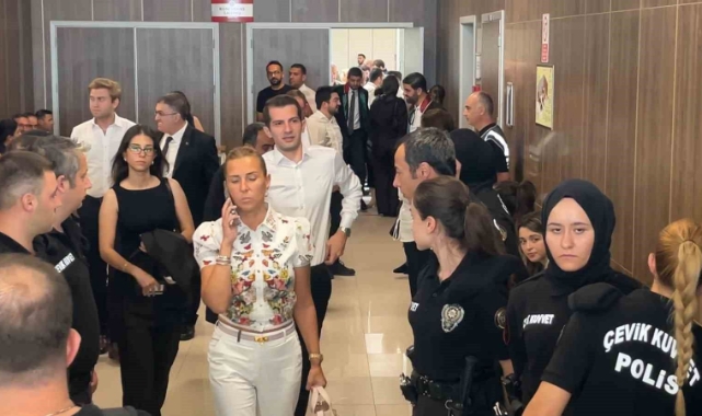 CHP’li Bursa Büyükşehir Belediye Başkanı Mustafa Bozbey’in Yargılandığı Duruşmaya Ara Verildi