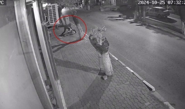 Genç Kıza Bıçakla Dehşeti Yaşatmıştı, Adli Kontrol İle Tahliye Edildi