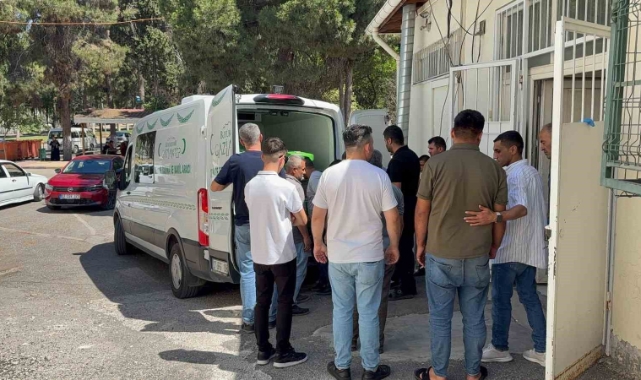 Otomobilin Çarptığı 14 Yaşındaki Çocuk Hayatını Kaybetti